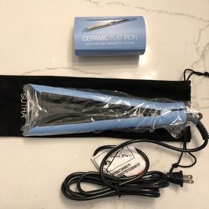 NEW Sutra flat iron
